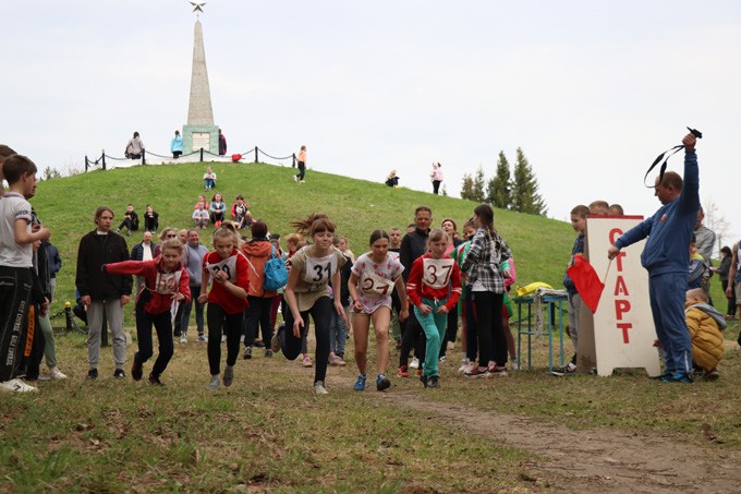 Посмотрите, как в Мстиславле прошёл легкоатлетический кросс ко Дню Победы