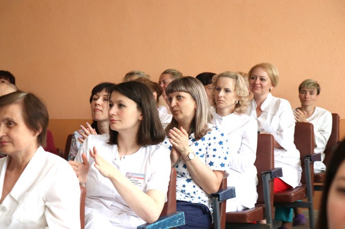 Накануне Дня медицинских работников чествовали мстиславских врачей и медперсонал. Фото