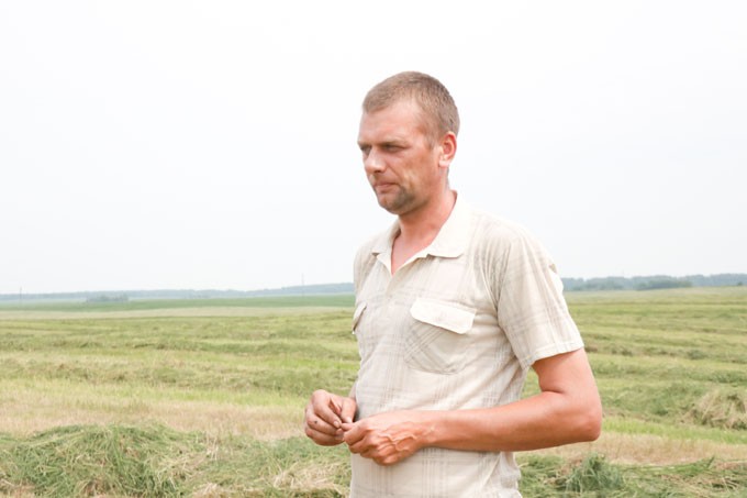 Посмотрите, как аграрии Мстиславщины ведут заготовку кормов и уход за посевами