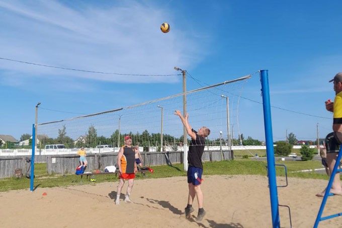 Турнир по пляжному волейболу прошёл в Мстиславле. Фото