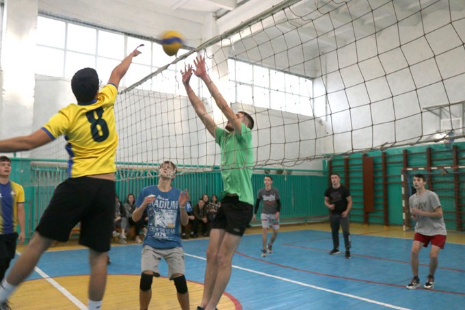 В Мстиславле прошёл молодёжный волейбольный турнир. Кто стал победителем