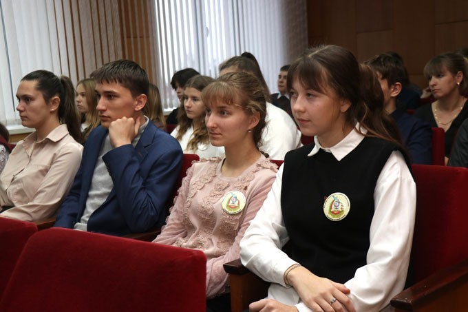 Посмотрите, кто возглавил молодёжную организацию «БРСМ» в Мстиславле