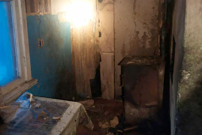 В Ларьяново горел двухквартирный жилой дом
