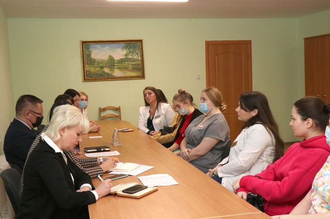 Круглый стол для молодых медиков провели в Мстиславской районной больнице