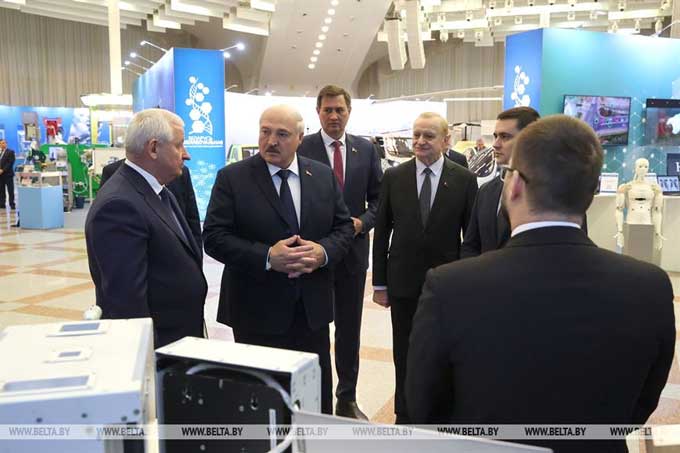 Лукашенко о научных достижениях в Беларуси: не только для обороны, но и для мирной жизни достаточно всего