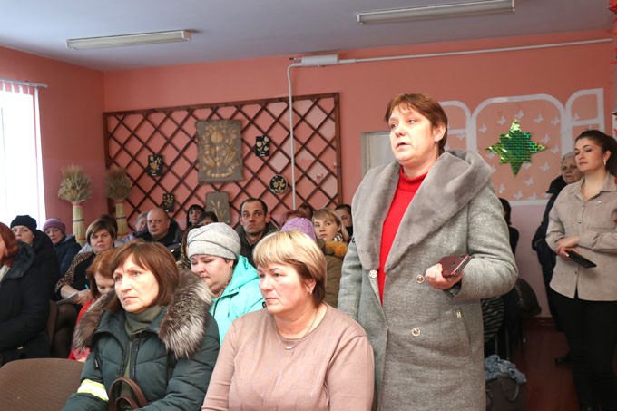 Дмитрий Пимошенко проводит встречи с населением. Узнали, о чём шёл разговор в Рязанцах