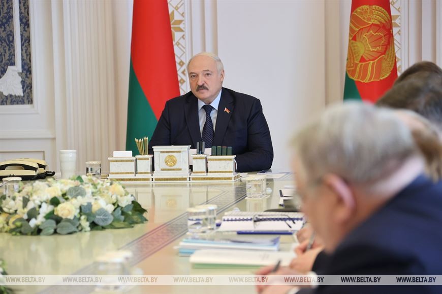Лукашенко подчеркнул приоритетность надежности и безопасности при эксплуатации АЭС