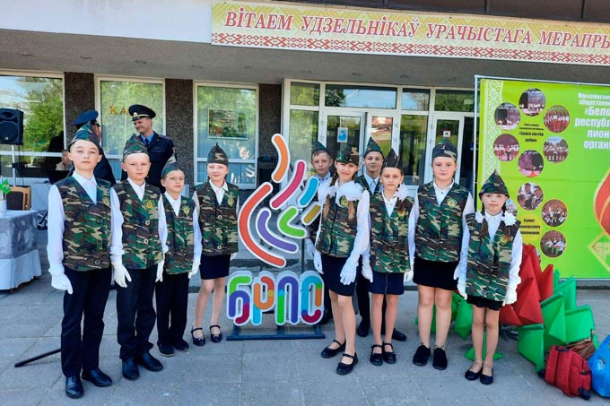 Школьники из Сельца стали победителями спортивно-патриотической игры