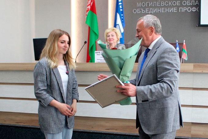 Корреспондент районной газеты оказалась в числе победителей областного конкурса профсоюзов