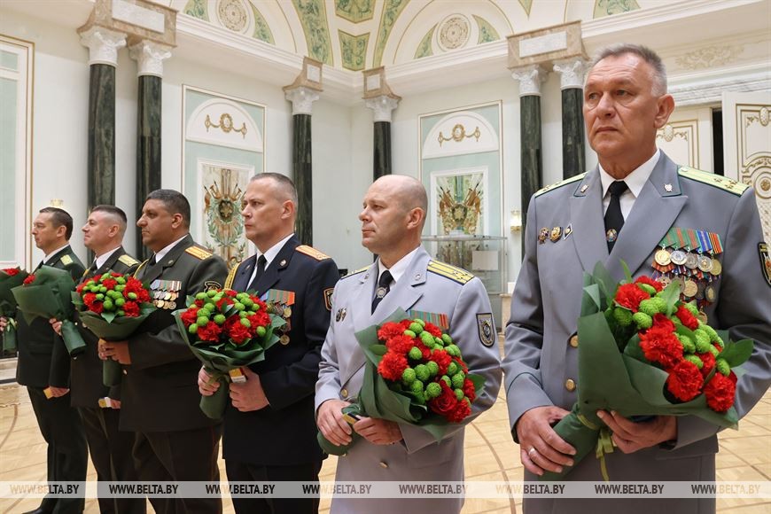 Лукашенко: жизнь без войны — результат кропотливой ежедневной работы