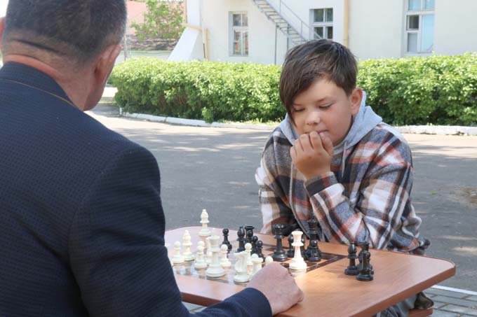 Стали известны имена лучших юных шахматистов города