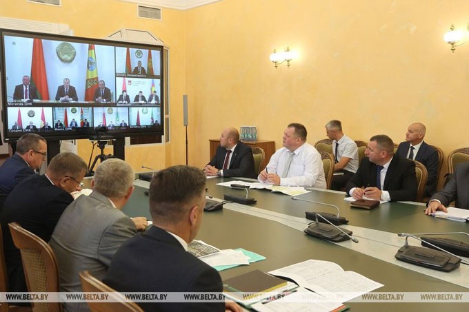 На что обратил внимание Александр Лукашенко во время проведения селекторного совещания по вопросам уборочной кампании