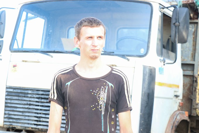 Молодой водитель ОАО «Сож-Агро» рассказал, как ему удаётся оставаться лидером на отвозке зерна
