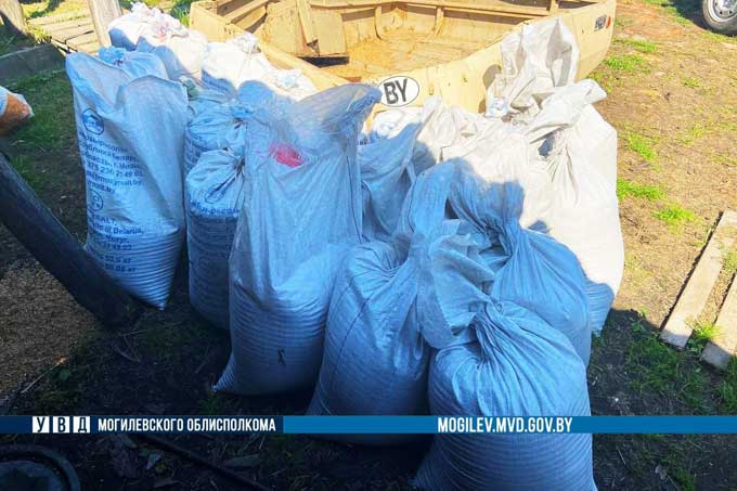 Механизатор из Мстиславского района похитил 850 кг пшеницы