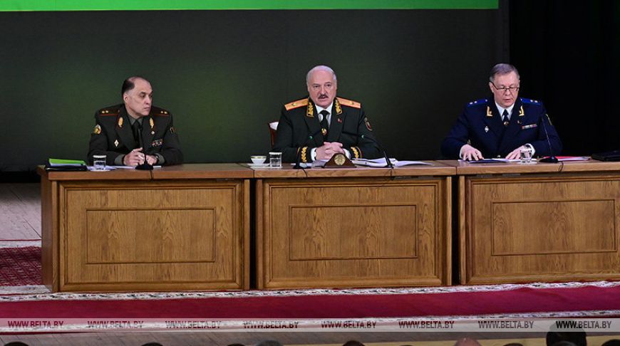 Разведданные от Лукашенко, сценарии беглых, Игры Будущего и день выборов. Итоги недели Президента