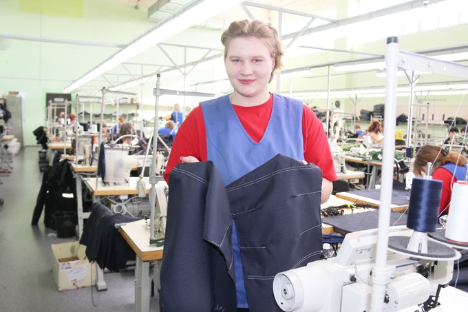 История Ковторовых. Как швейная фабрика в Мстиславле создаёт условия для работы