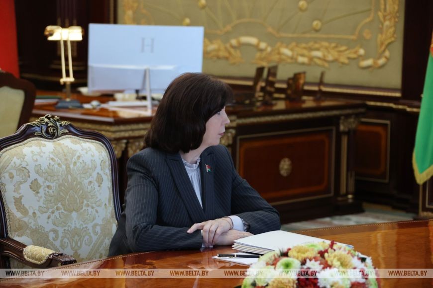 "Надо, чтобы все было демократично". Лукашенко обсудил с Кочановой формирование Совета Республики