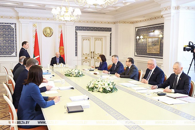 Подготовку к первому заседанию VII ВНС обсуждают на совещании у Лукашенко
