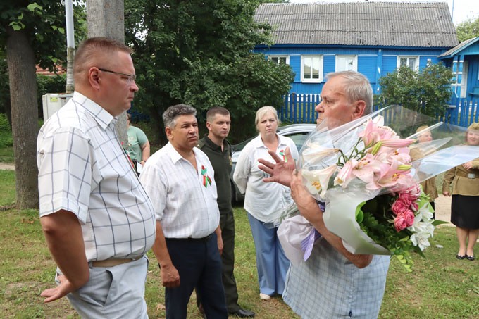 Поздравления с 80-летием освобождения Беларуси. В Мстиславле чествуют бывших узников концлагерей