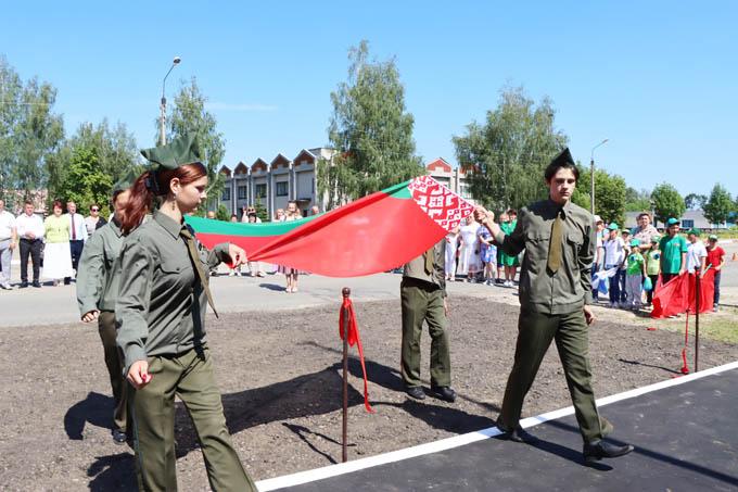 Как школьники из аг. Ходосы доказывают свою любовь к Родине