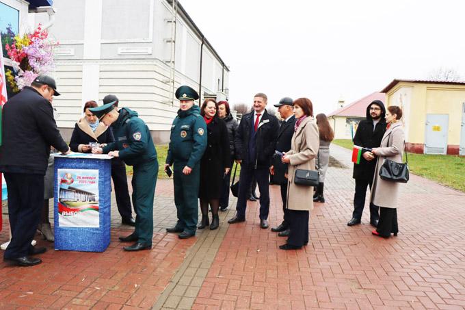 В Мстиславле начался сбор подписей для выдвижения кандидатов в Президенты