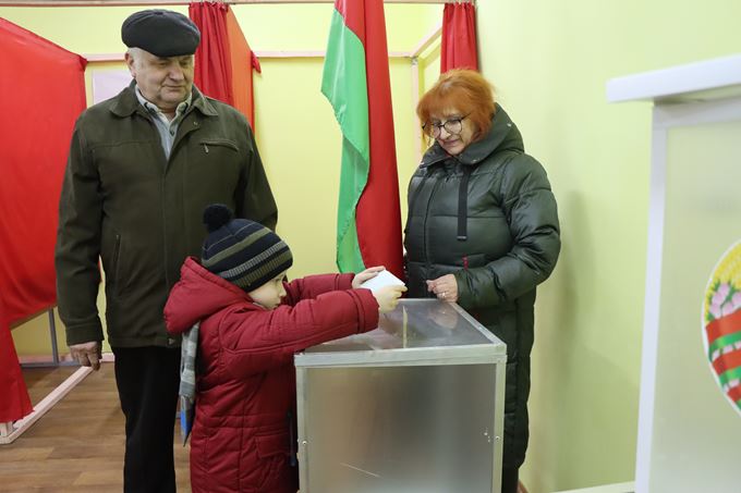 Рассказываем, как проходит голосование в основной день выборов