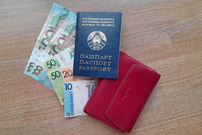 Узнали, как получить пособие по уходу за 80-летними людьми