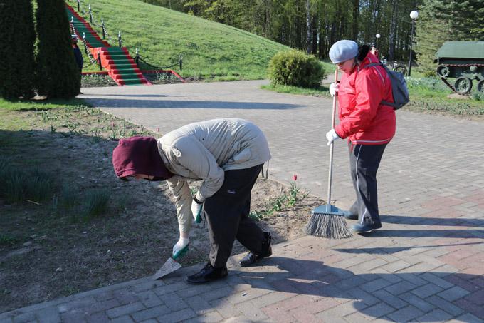 Санитарный день в Мстиславле. Какие работы провели трудовые коллективы