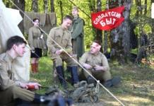 В День Победы у Кургана Славы разместилась военно-тематическая выставка.