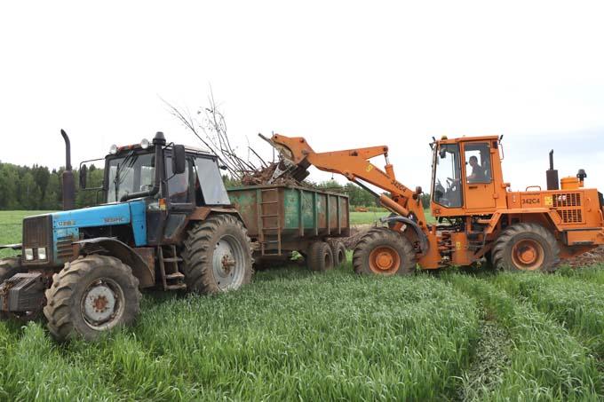 Посмотрите, как трудятся мстиславские мелиораторы