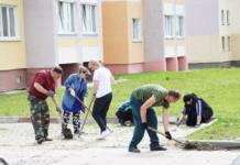 Посмотрите, как наводят порядок на улицах Мстиславля