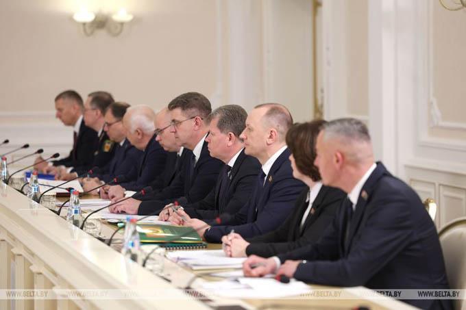 Кампания справедливости, арендное жилье и от картофеля до космических высот. Итоги недели Президента