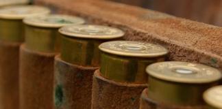 56-летний белорус хранил дома автомат и 450 патронов.