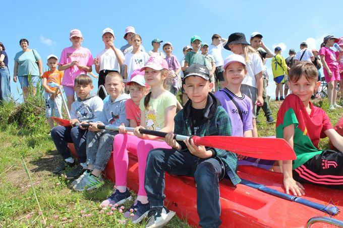 Спасатели провели практическое занятие для детей у водоёма