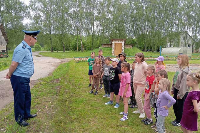 О чём напоминают детям сотрудники прокуратуры.