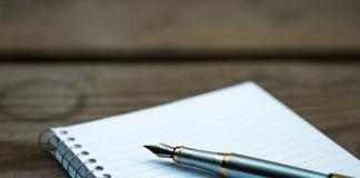 Медицинский регистратор обвиняется в хищении 86 тыс. рублей