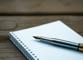 Медицинский регистратор обвиняется в хищении 86 тыс. рублей