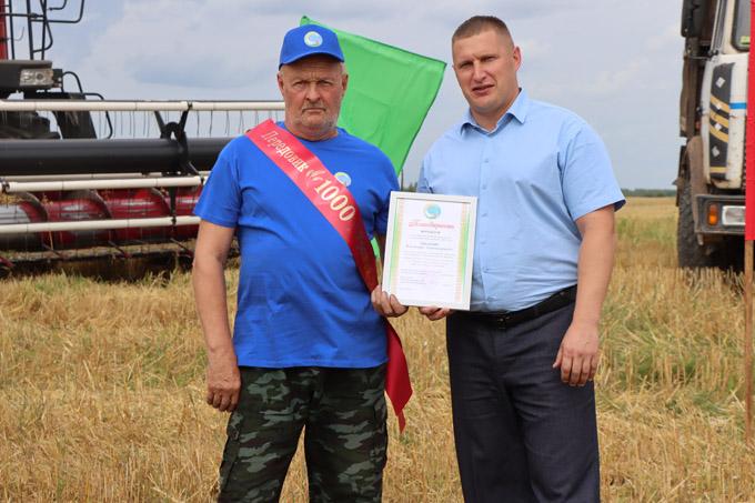 Ряды хлеборобов-тысячников на жатве-2025 в районе пополняются