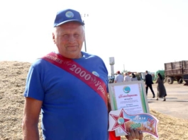 Рекорд на хлебной ниве: водитель «Мазоловского» преодолел 2000 тонн.