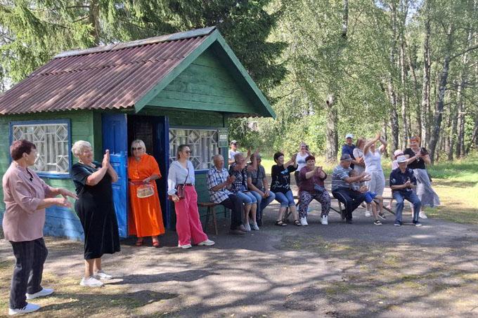 Как в д. Красное праздновали День деревни