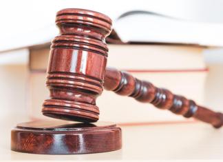 Директора сельхозпредприятия осудили за применение насилия