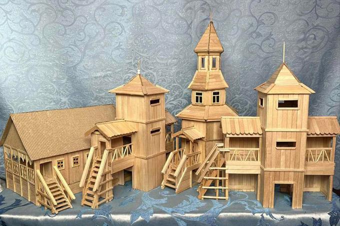 Посмотрите, какой уникальный макет Замковой горы создала мстиславчанка