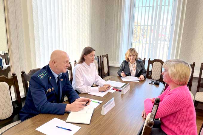 Правовой инспектор профсоюза ответила на вопросы жителей Мстиславля.