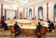 Президент встретился с главами правительственных делегаций Президент встретился с главами правительственных делегаций