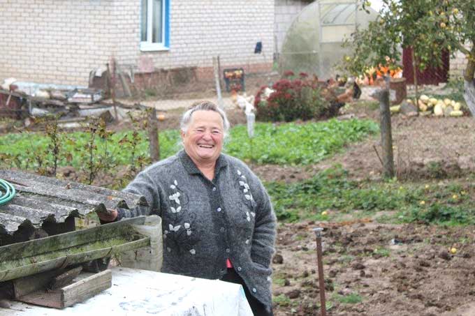 Как спасатели и школьники помогают пожилым.