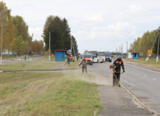 В аг. Мазолово — на "Дожинки". Последние штрихи к празднику