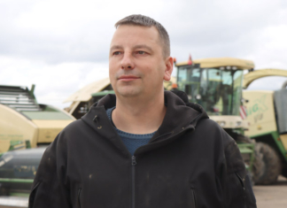 Каких правил в работе придерживается главный инженер ОАО "Октябрь"