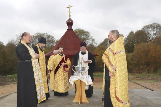 В агрогородке Мазолово освятили источник