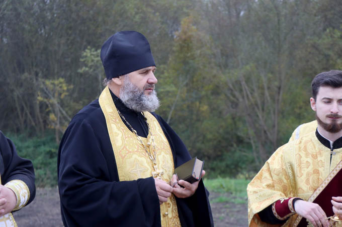 В агрогородке Мазолово освятили источник