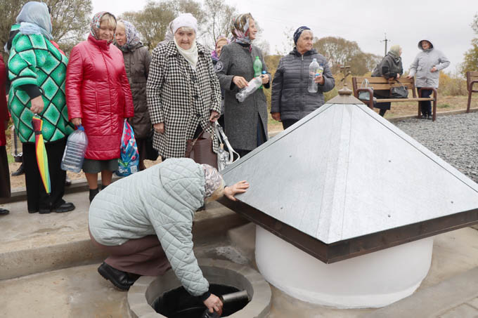 В агрогородке Мазолово освятили источник